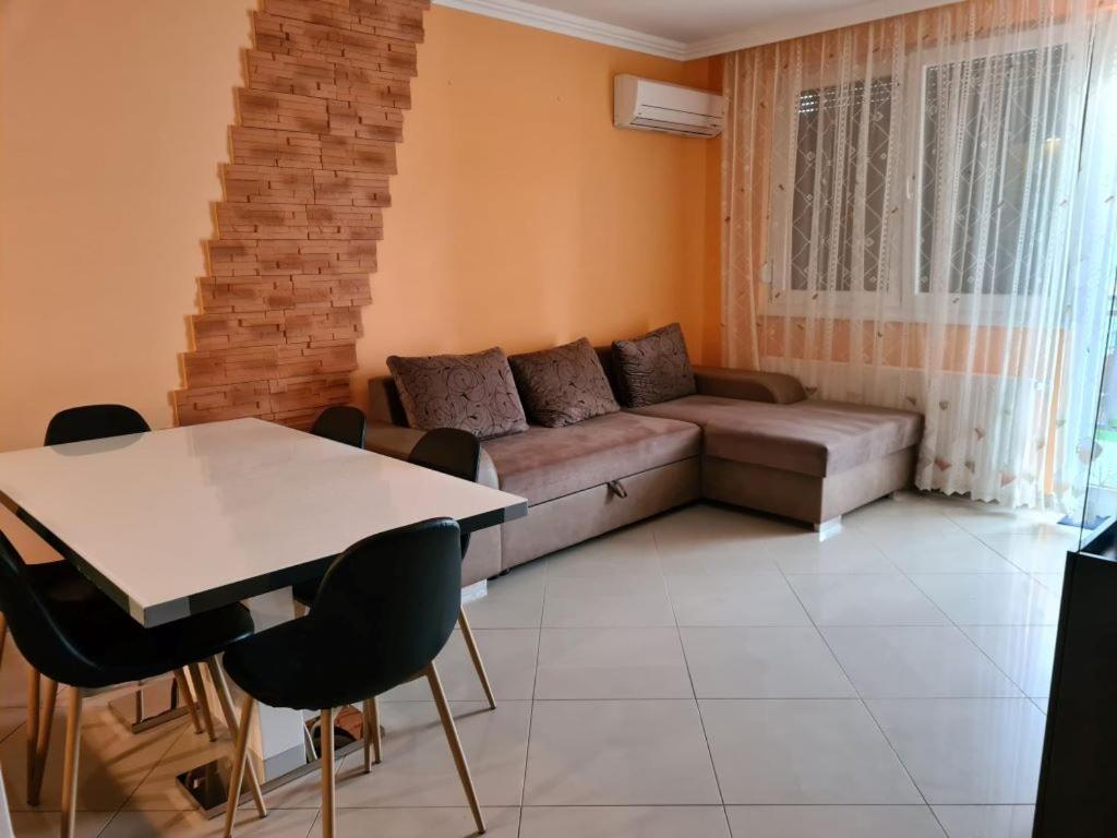 Plazs Apartman Шіофок Екстер'єр фото
